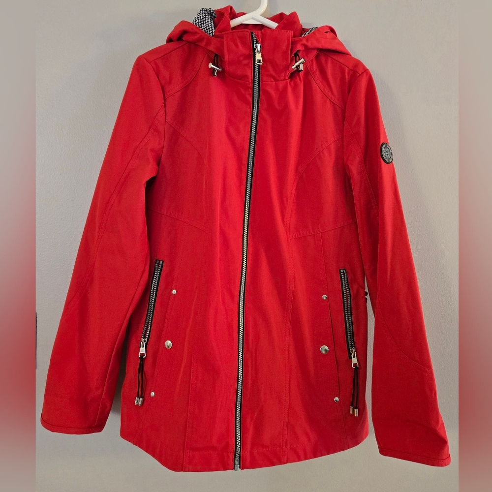 Gorgeous Chillax Spring Red Jacket Women‎ Size M